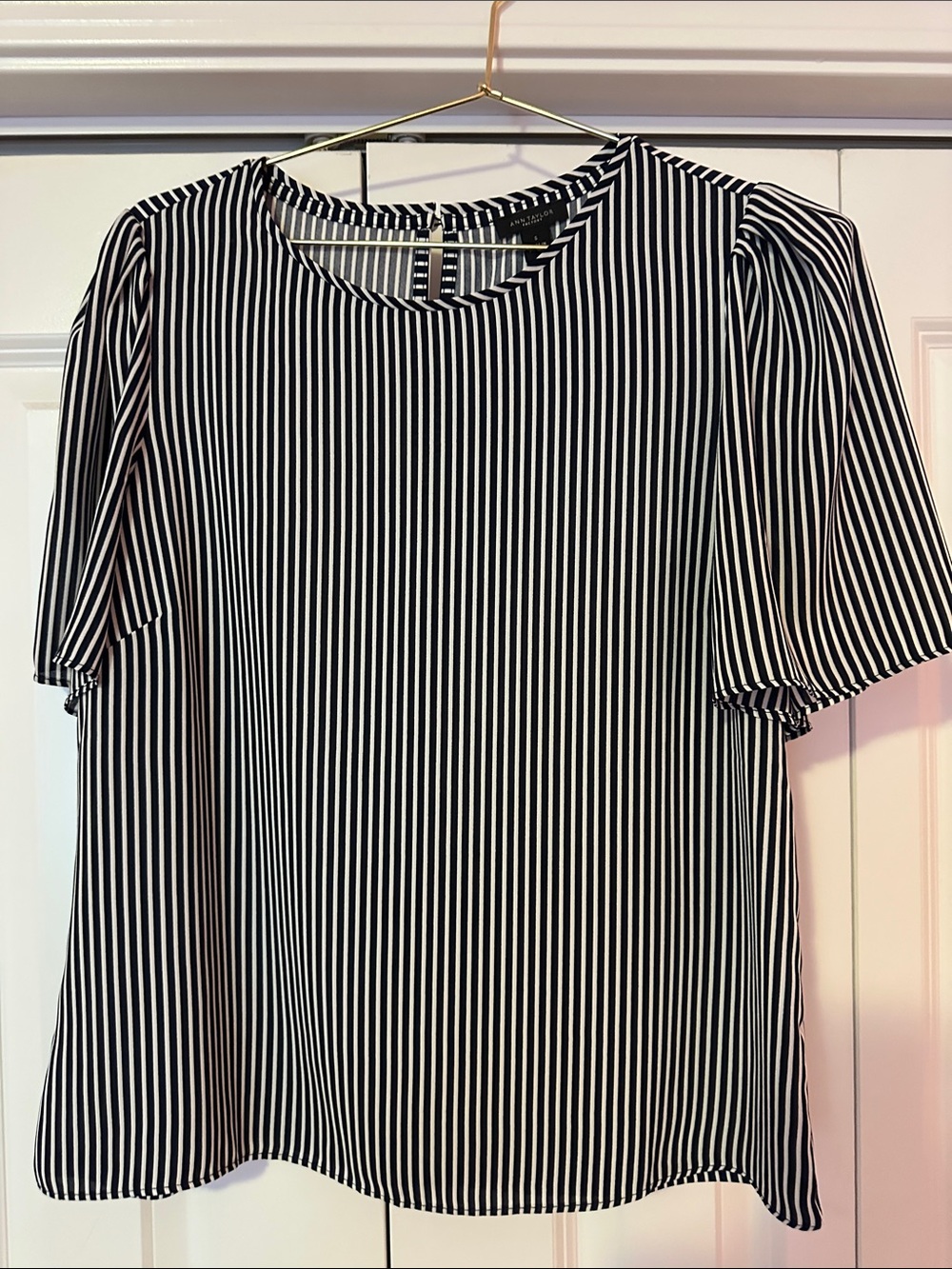 Black and White Striped Women’s Short Sleeve Top